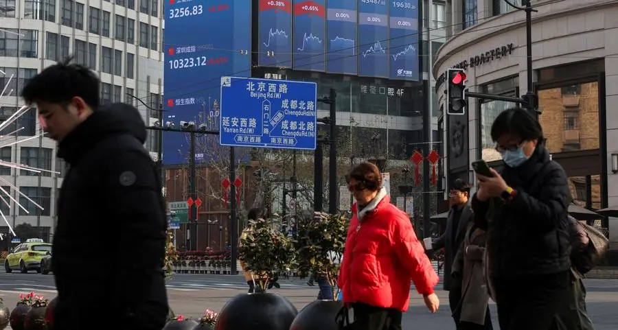 China, Hong Kong stocks drop on Trump's fresh tariff threats, tech drag