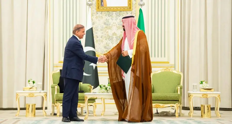 Saudi Arabia, Pakistan sign strategic defence pact