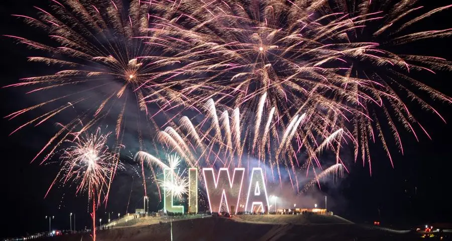 أجواء استقبال مهرجان ليوا الدولي للعام الجديد