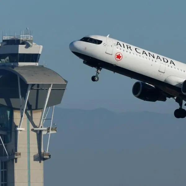 Air Canada's Budapest–Toronto flight back