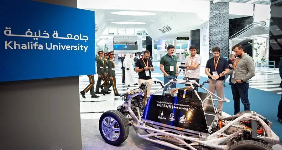 جامعة خليفة تسلط الضوء على الجيل القادم من الروبوتات والذكاء الاصطناعي والمركبات الجوية غير المأهولة والأنظمة الآمنة في معرض الأنظمة غير المأهولة (يومكس) 2026