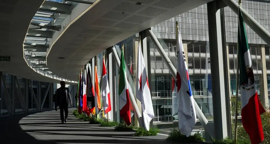 Absences, disputes mar G20 meet on global poverty
