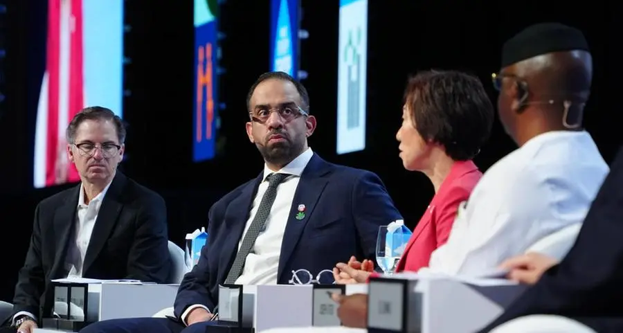 دائرة الطاقة في أبوظبي تعزز الحوار العالمي حول حوكمة المياه والمرونة المناخية خلال مشاركتها في سنغافورة
