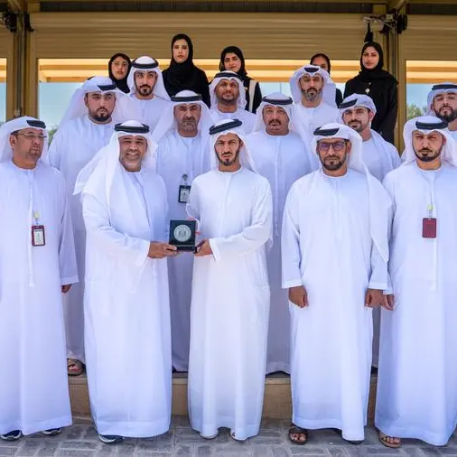 زايد بن حمد يكرّم مركز الإمارات للأبحاث الحيوية تقديراً لدوره كشريك استراتيجي في مكافحة المخدرات