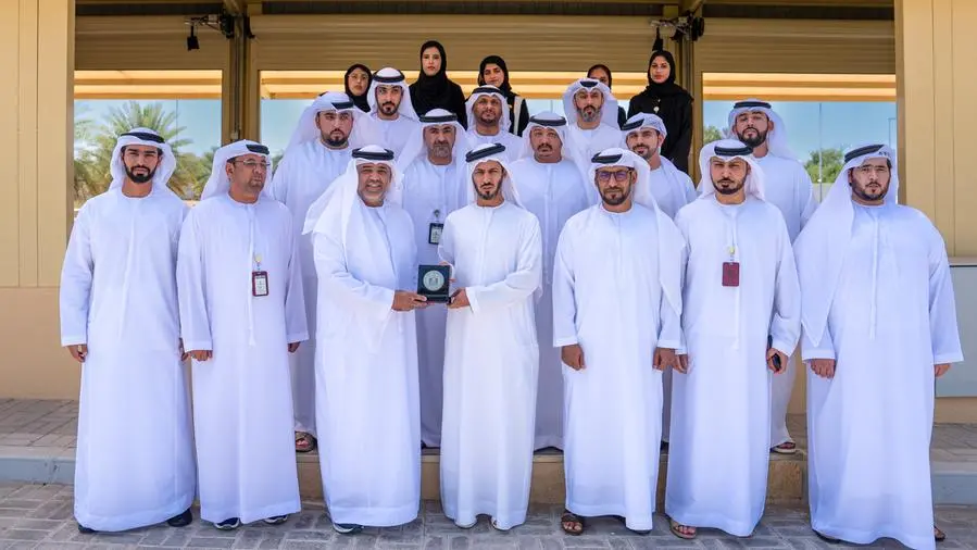 زايد بن حمد يكرّم مركز الإمارات للأبحاث الحيوية تقديراً لدوره كشريك استراتيجي في مكافحة المخدرات