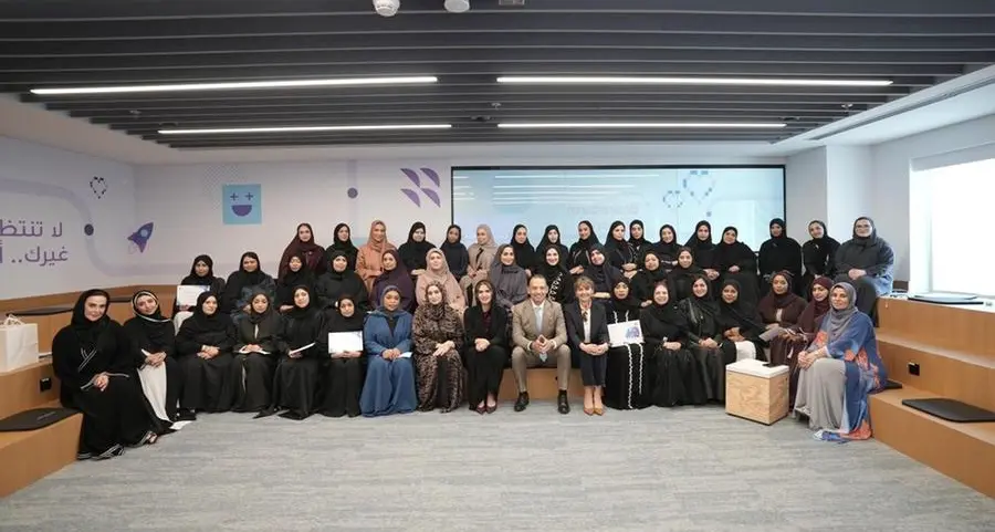 Du celebrates success of \"Call Center Training\" program with graduation of 54 Emirati contact center agents