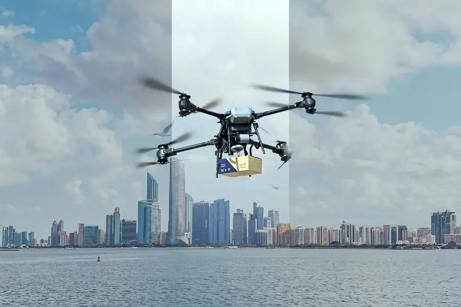 LODD, 7X conduct first parcel delivery trial by drone in Abu Dhabi. Image courtesy: WAM
