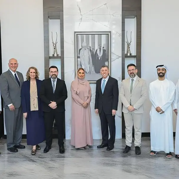 وزارة التسامح والتعايش تكرّم مركز باحثي الإمارات لمشاركته الفاعلة في المهرجان الوطني للتسامح والتعايش