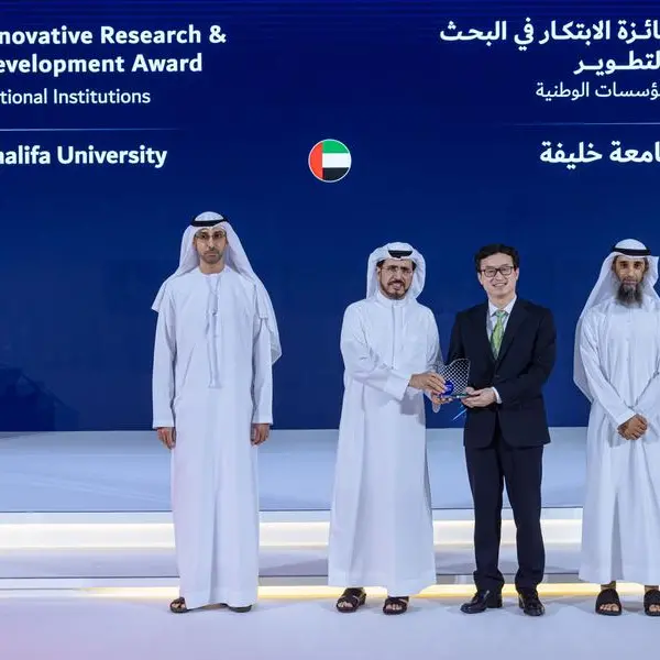 تكريم جامعة خليفة وشركة \"جرين ويست سوليوشنز - مركز دبي للسلع المتعددة\" ضمن جائزة محمد بن راشد آل مكتوم العالمية للمياه