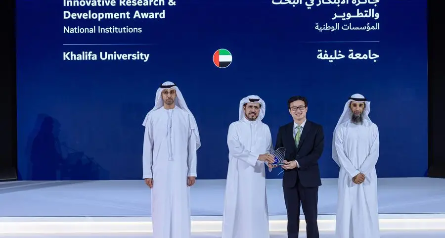 تكريم جامعة خليفة وشركة \"جرين ويست سوليوشنز - مركز دبي للسلع المتعددة\" ضمن جائزة محمد بن راشد آل مكتوم العالمية للمياه