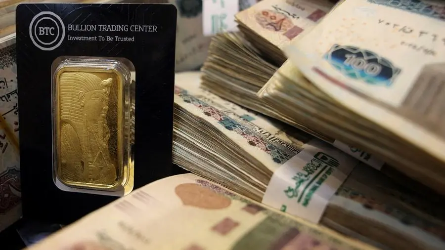 Egyptian pound strengthens, gold prices fall 2.7% in May
