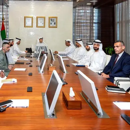 \"قضاء أبوظبي\" تناقش حزمة مشاريع مبتكرة لتوظيف الذكاء الاصطناعي في الخدمات القضائية