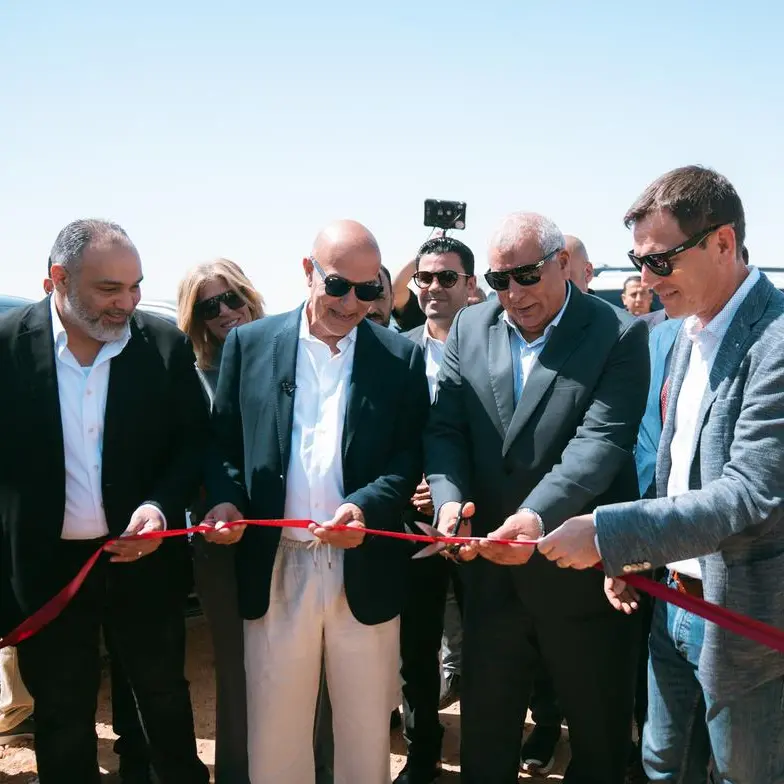 الأهلي صبور وشنايدر إلكتريك يفتتحان مشروع تنمية مجتمعية بمحافظة مرسى مطروح