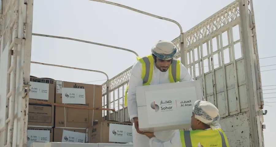 صحار الدولي وصحار الإسلامي يقدّمان الدعم لأكثر من 100 أسرة في محافظة الوسطى ضمن مبادرة \"صحار العطاء\"