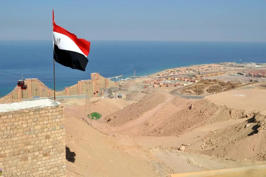 Egypt allocates Red Sea land for issuing bonds and lowering debt