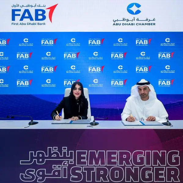 غرفة أبوظبي وبنك أبوظبي الأول يوقعان شراكة استراتيجية لتعزيز التمويل المستدام وتمكين القطاع الخاص