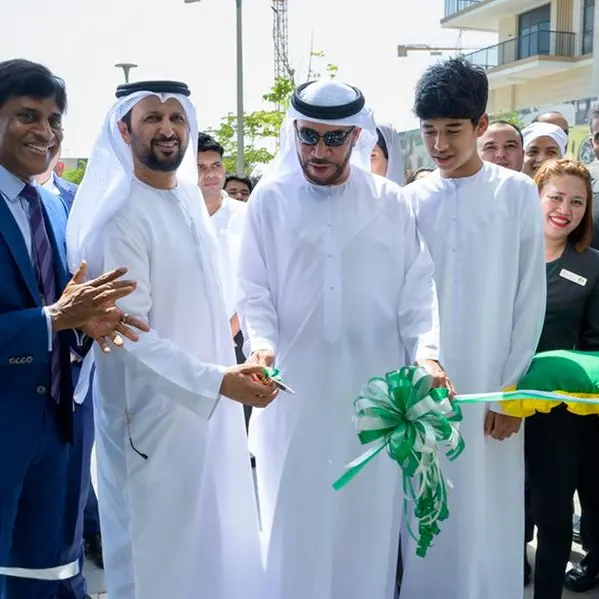 جزيرة الجبيل تحتفي بافتتاح \"سبينس\"