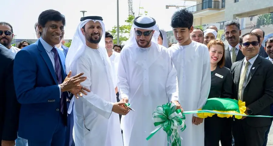 جزيرة الجبيل تحتفي بافتتاح \"سبينس\"