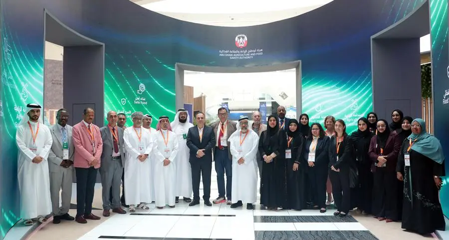 أبوظبي تستضيف ورشة إقليمية لتسهيل حركة الإبل واجتماع شبكة كامننيت لتعزيز نمو واستدامة قطاع الإبل