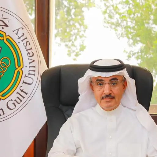 جامعة الخليج العربي تبرم شراكة أكاديمية مع جامعة جونز هوبكنز لتطوير التعليم التمريضي