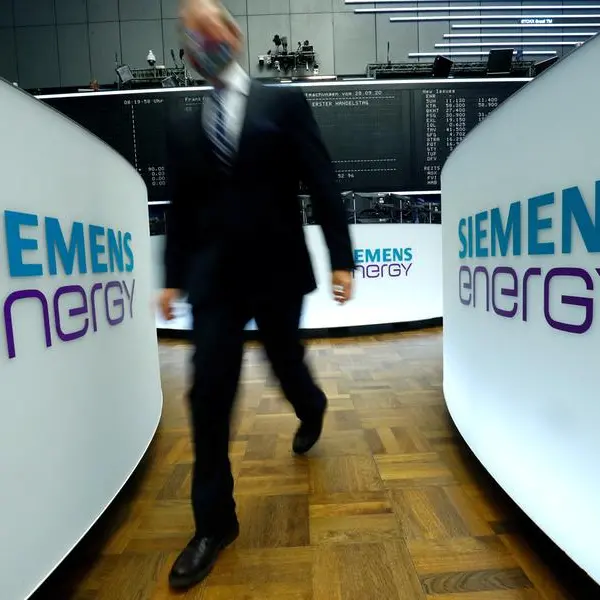 Maktoum bin Mohammed meets with CEO of Siemens Energy