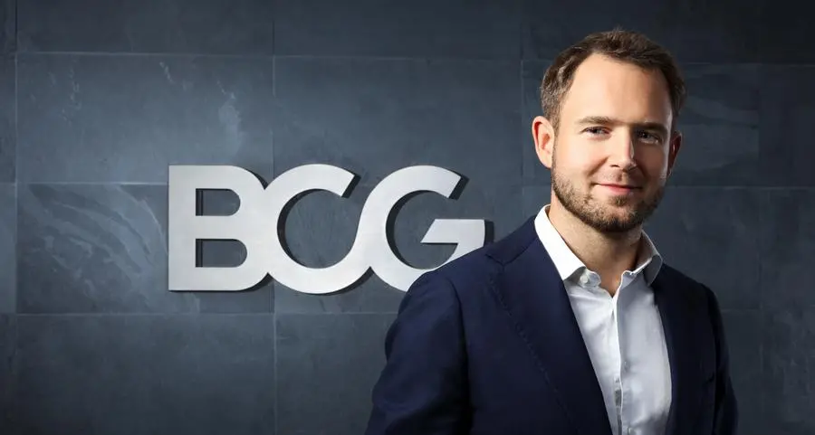 صافي الثروة المالية في الإمارات العربية المتحدة يسجّل مستوى قياسيًا جديدًا ويبلغ 3.12 تريليون دولار في عام 2024