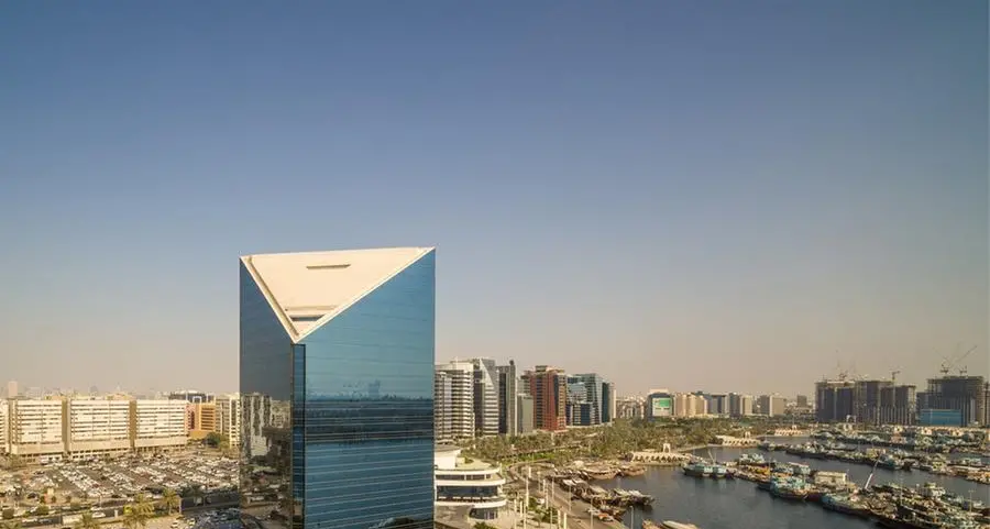 غرف دبي تبحث مع 100 من مسؤولي الشركات المحلية والدولية آليات تعزيز انسيابية حركة السلع والشحن