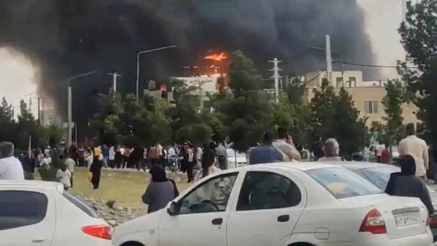 Eight dead in fire at shopping centre west of Tehran, Iranian media say