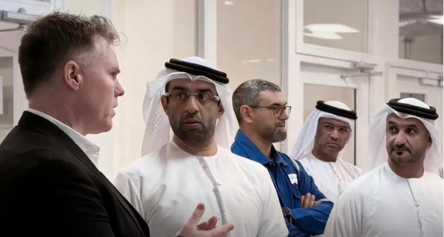 رئيس دائرة الطاقة - أبوظبي يؤكد جاهزية وكفاءة منظومة الطاقة والمياه خلال زيارة ميدانية إلى المحطات والمشاريع الحيوية