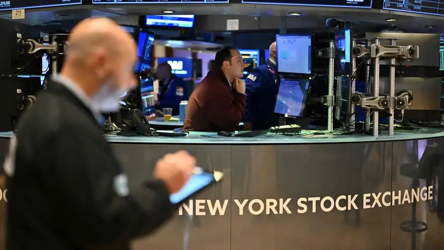 Global stocks struggle after Fed signals slower rate cuts