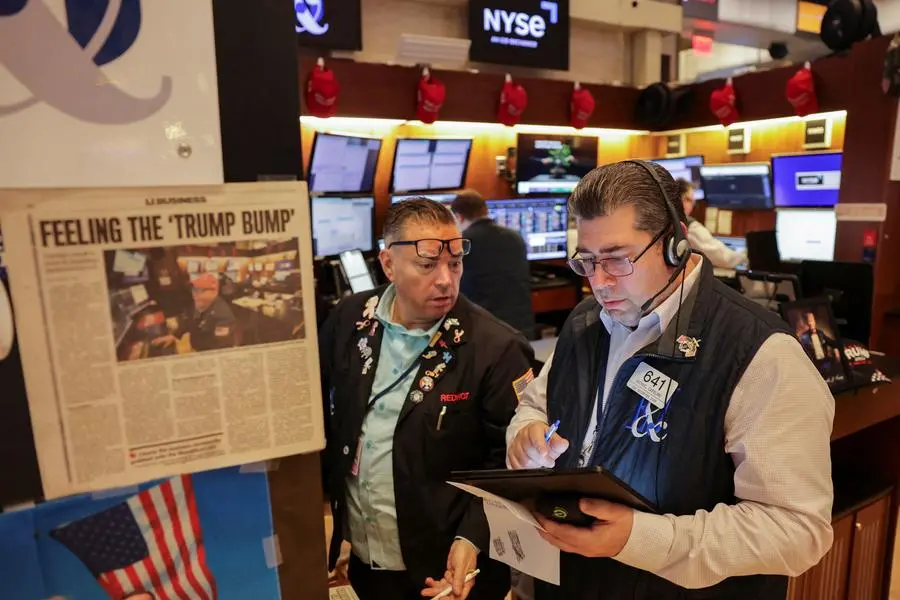 Traders work on the floor at the New York Stock Exchange (NYSE) in New York City, U.S., May 30, 2025. REUTERS/Jeenah Moon. , Reuters