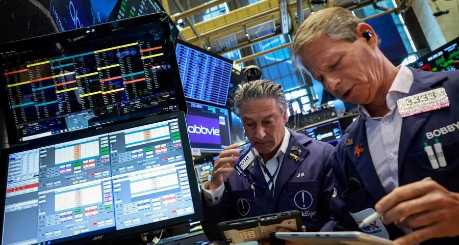 World markets walk a tightrope between AI stocks and oil shocks