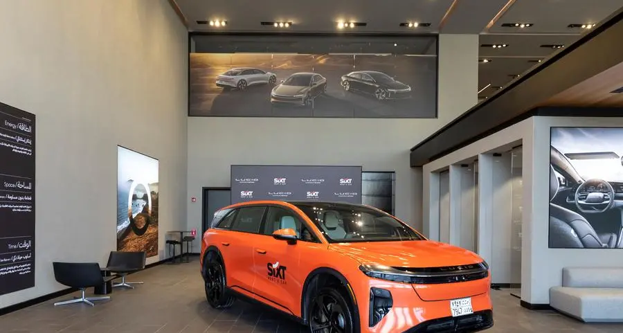 لوسِد وسيكست لتأجير السيارات تعززان شراكتهما للارتقاء بخدمات التنقّل المستدام والفاخر في المملكة العربية السعودية