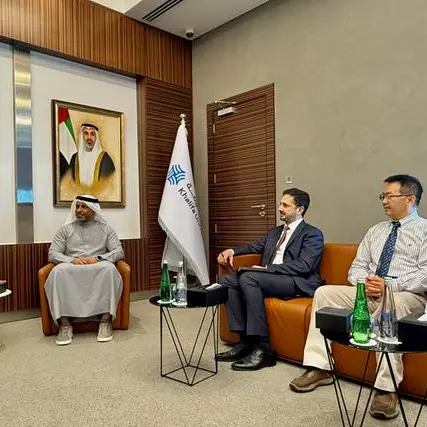 الاتحاد الدولي للجامعات حول المناخ يشيد ببحوث جامعة خليفة المتطورة وابتكاراتها في الطاقة النظيفة