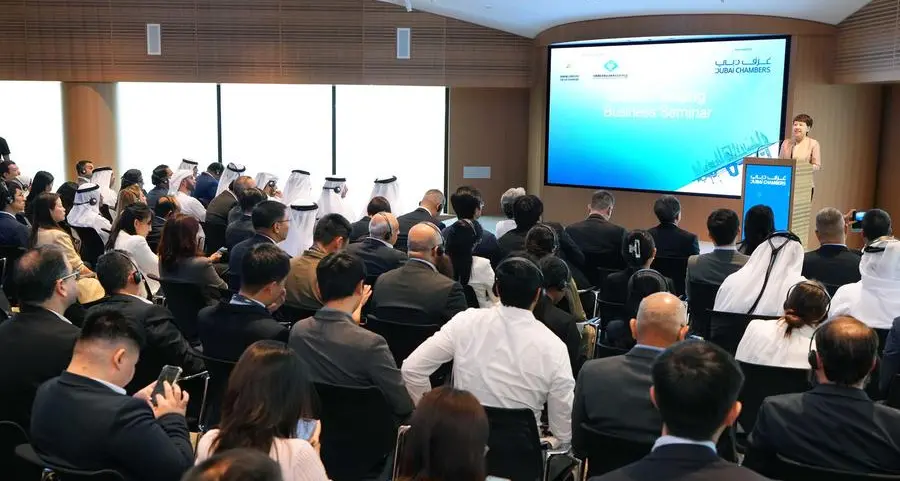 غرف دبي تنظم ملتقى دبي - بكين للأعمال بحضور نائبة عمدة بكين ومشاركة 130 رجل أعمال