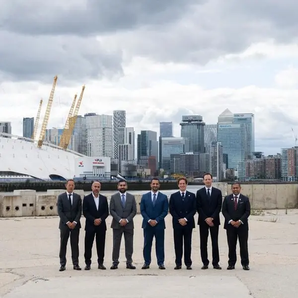 سلطان بن أحمد القاسمي يشهد توقيع صفقة استحواذ \"أرادَ\" على 80% من مشروع \"ثايمسايد ويست\" في لندن