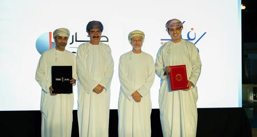 صحار الدولي يجدد دعمه لمبادرة \"فك كربة\" للسنة الثانية على التوالي