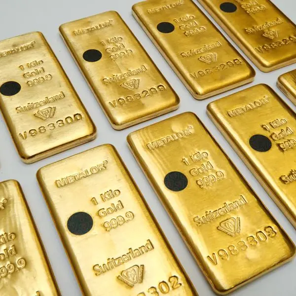 Experts bet on big 2025 for gold, PGMs still floundering