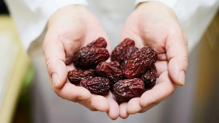 Jordan: Agreement signed to establish sorting, packaging for dates industry