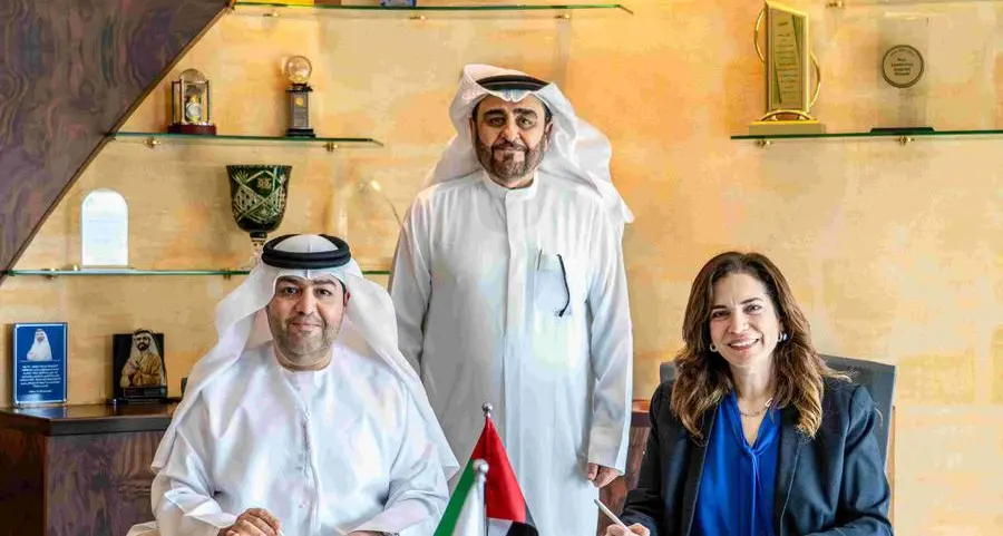 جامعة حمدان بن محمد الذكية توقّع مذكرة تفاهم مع \"ذا كود\"