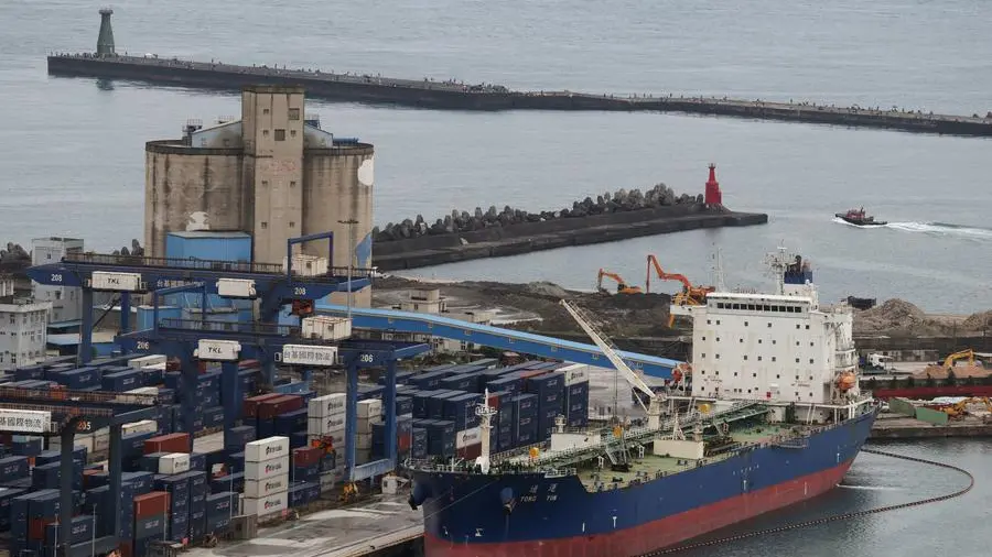 Oil rises on reports US will extend Iran blockade, prolonging Mideast supply disruptions