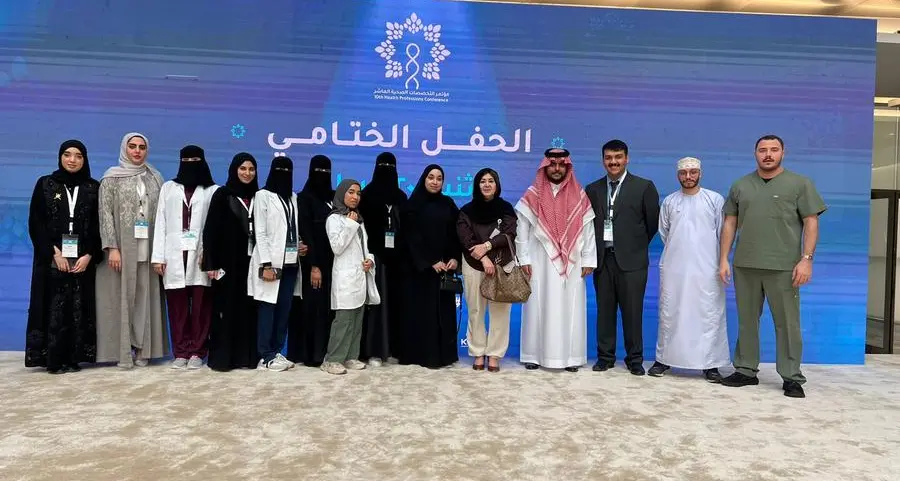 وفدٌ طلابي من جامعة الخليج العربي يشارك في مؤتمر التخصصات الصحية العاشر بالرياض