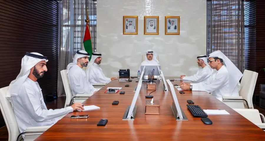 \"قضاء أبوظبي\" تستعرض مشاريعها المستقبلية لتوظيف الذكاء الاصطناعي في المنظومة القضائية