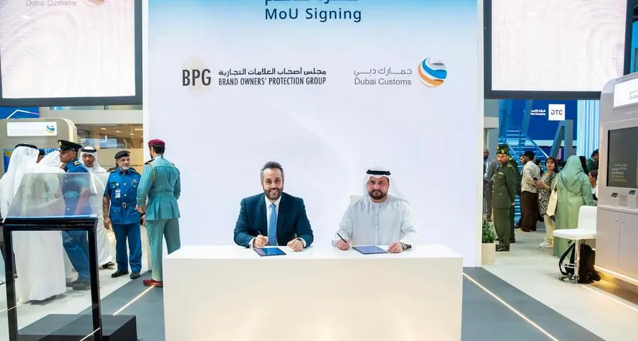 جمارك دبي و\"مجلس أصحاب العلامات التجارية\" يعززان التعاون لحماية الملكية الفكرية