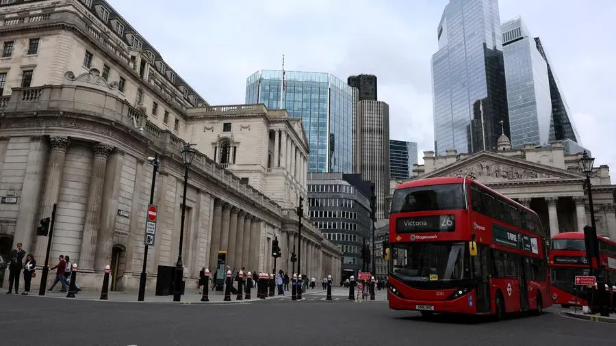 UK pay growth slows, employee numbers fall