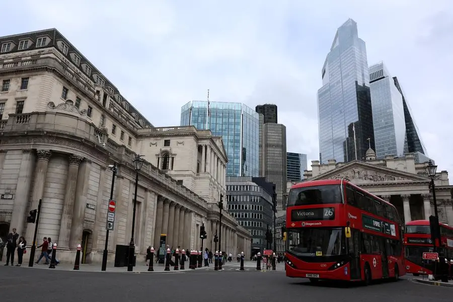 UK pay growth slows, employee numbers fall
