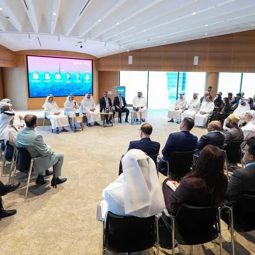 غرف تجارة دبي تنظم بالتعاون مع بنك الإمارات دبي الوطني حواراً مفتوحاً مع 86 من ممثلي القطاع الخاص لدعم المرونة المالية للشركات