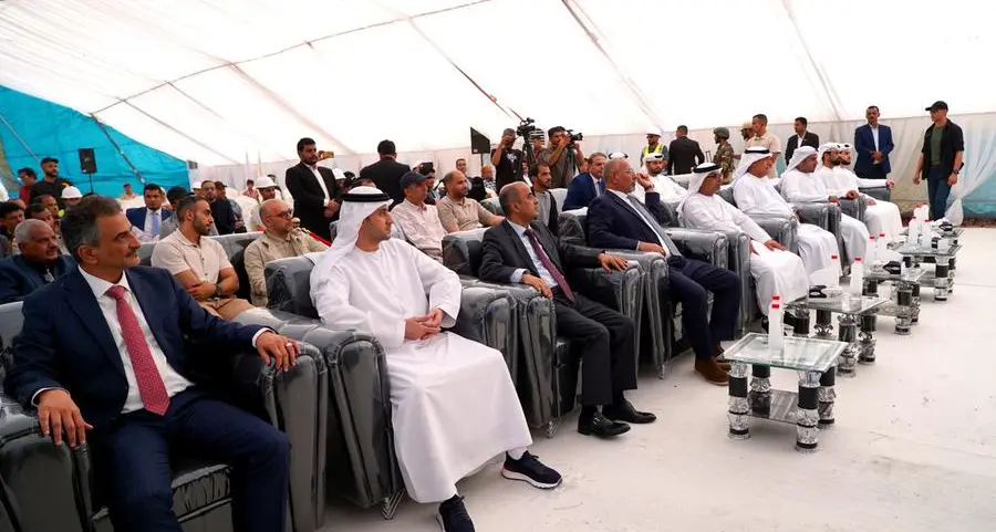 شركة إماراتية تضاعف قدرة محطة عدن اليمنية للطاقة الشمسية لتُنير نحو 700 ألف منزل