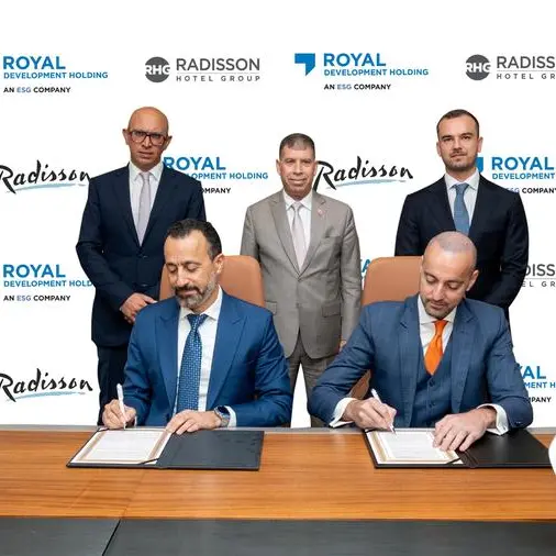 رويال للتطوير القابضة ومجموعة فنادق راديسون توقعان اتفاقيّة تعاون مشترك لتطوير مشروع راديسون ريزيدنسز على الواجهة البحرية في جزيرة الريم