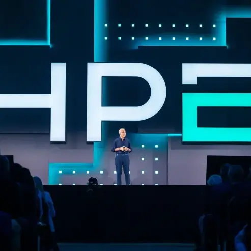 أتشي بي إي تكشف خلال مؤتمر HPE Discover Las Vegas 2026 عن بنية متكاملة لعصر الذكاء الاصطناعي الوكيل